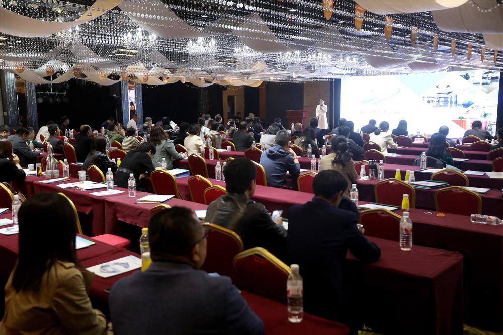 AI賦能產(chǎn)業(yè)生態(tài)！科創(chuàng)投集團(tuán)旗下銀河數(shù)創(chuàng)空間舉辦濟(jì)南科創(chuàng)數(shù)創(chuàng)生態(tài)大會(huì)